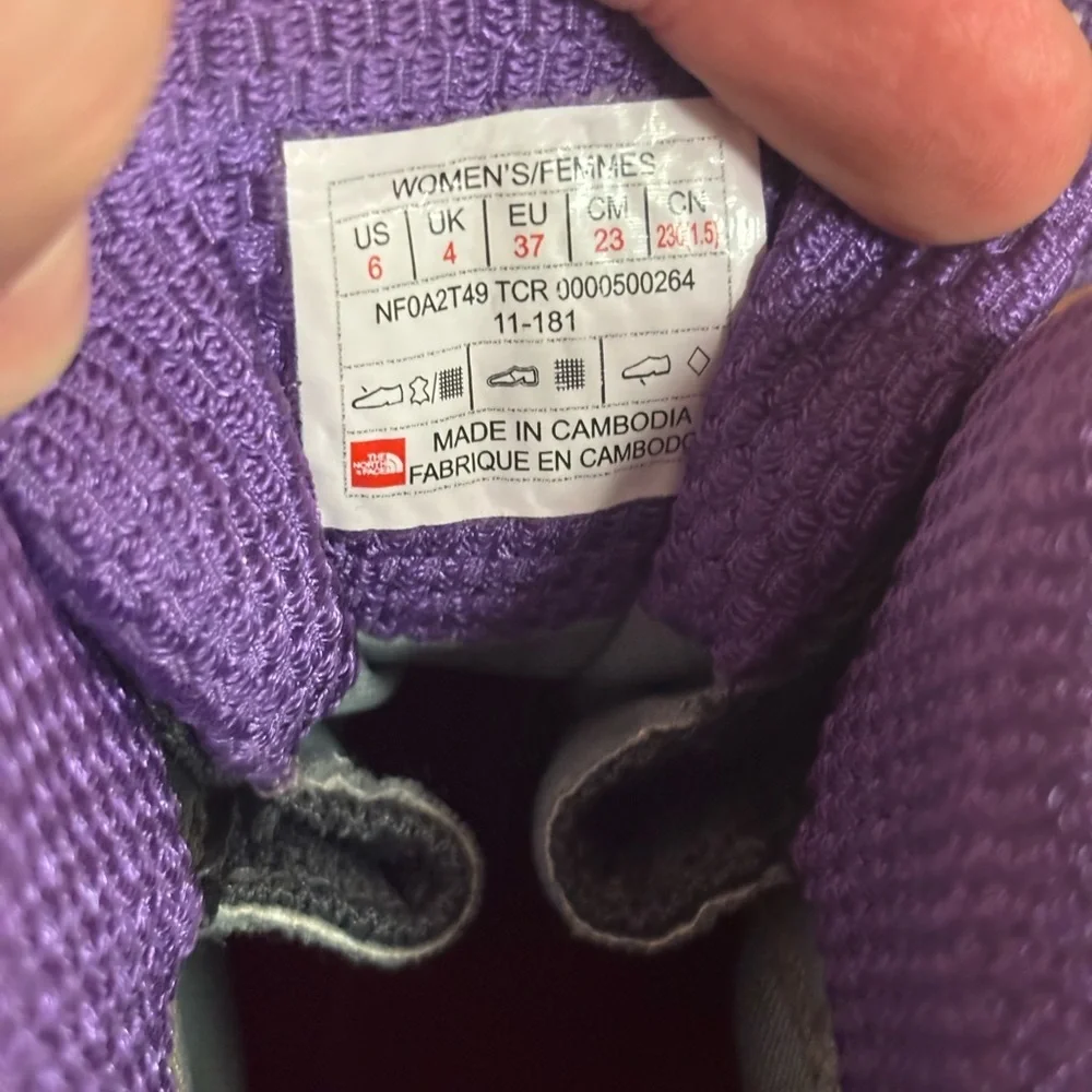 The North Face Women’s Hedgehog Fastpack Mid GTX Waterproof Hiking Boots Size 6